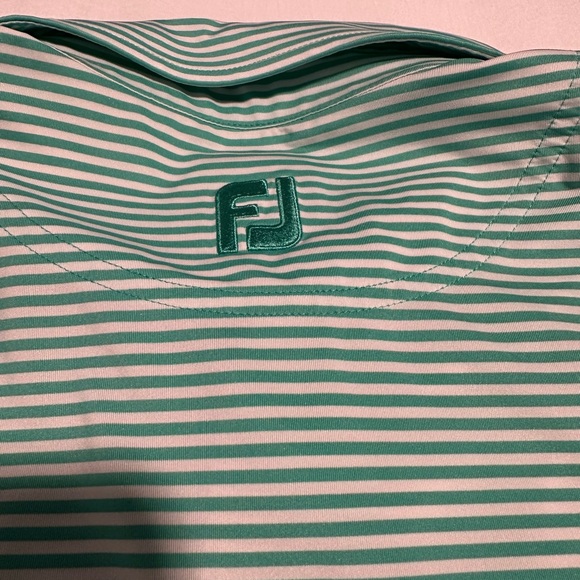 FootJoy XL striped Torrey Pines Polo - Picture 8 of 8